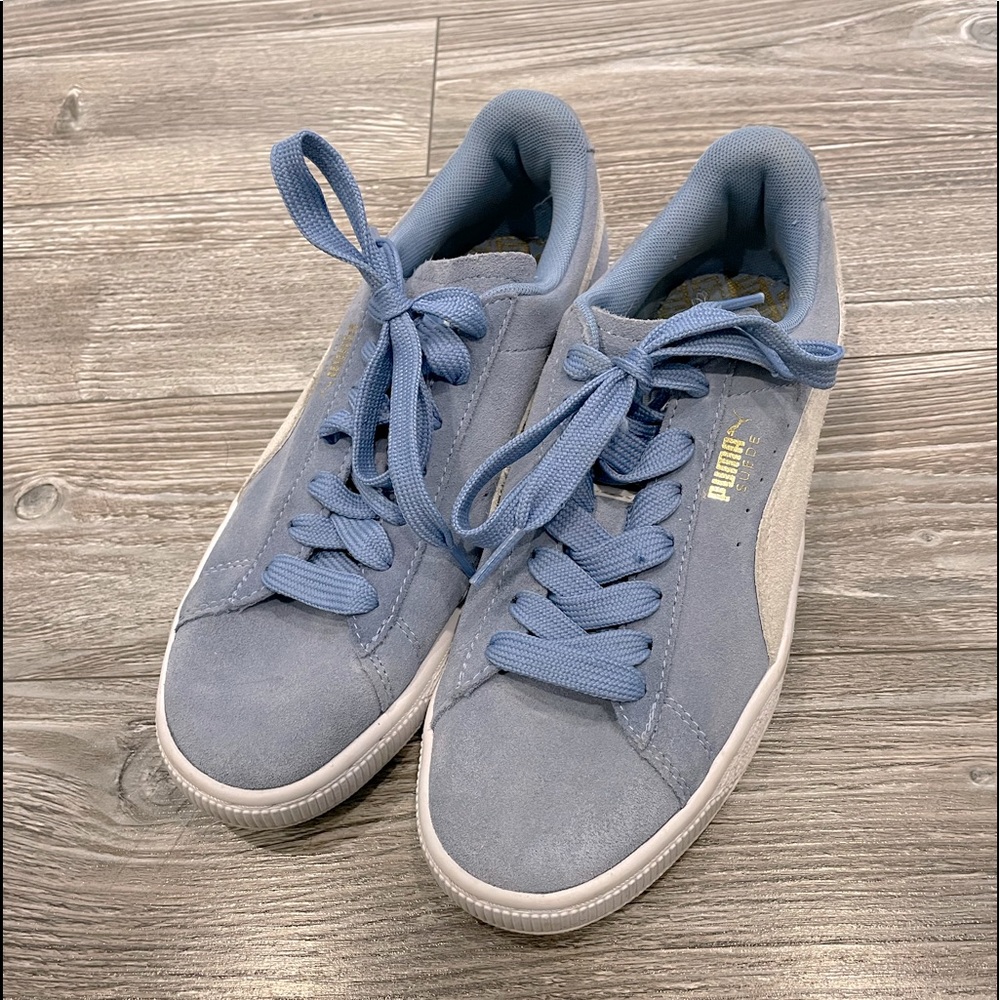 Puma suede NEW 6.5